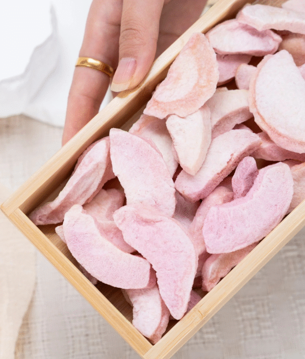 Freeze-dried Peach Slices
